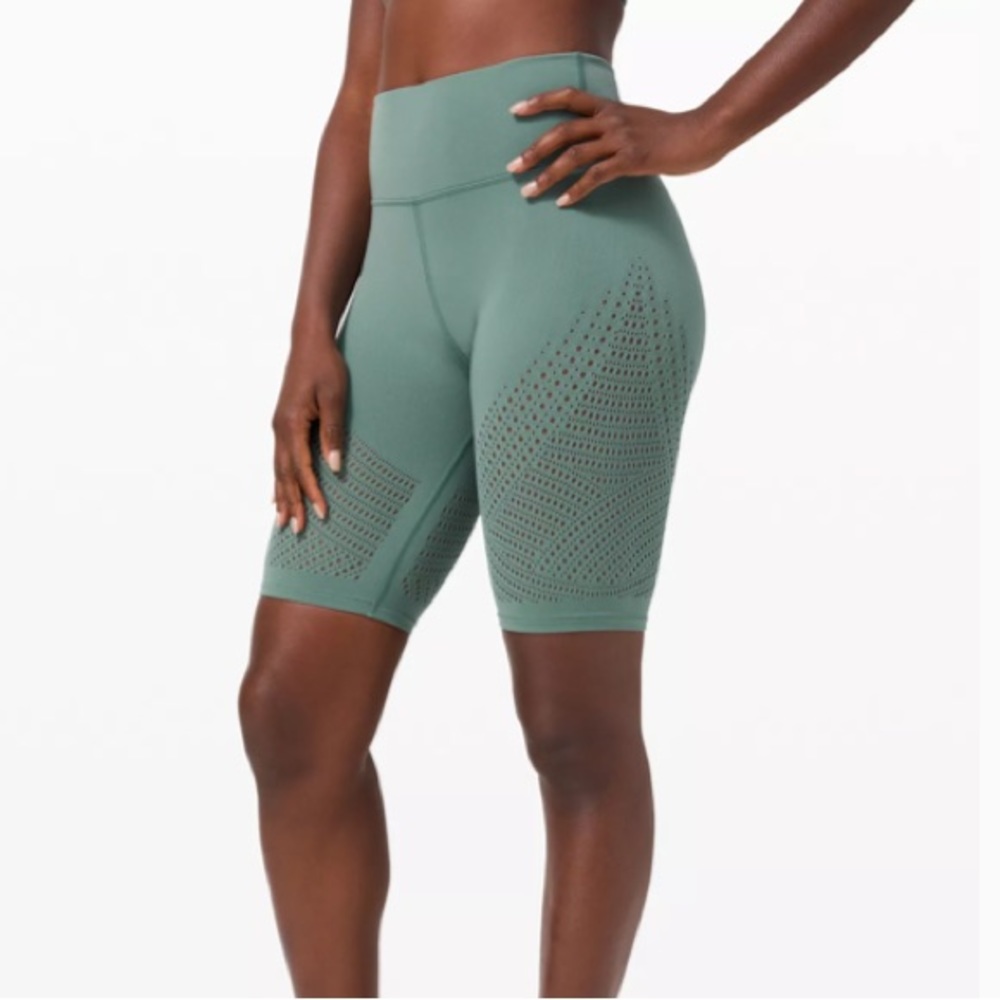 Lululemon green biker shorts, size 4
